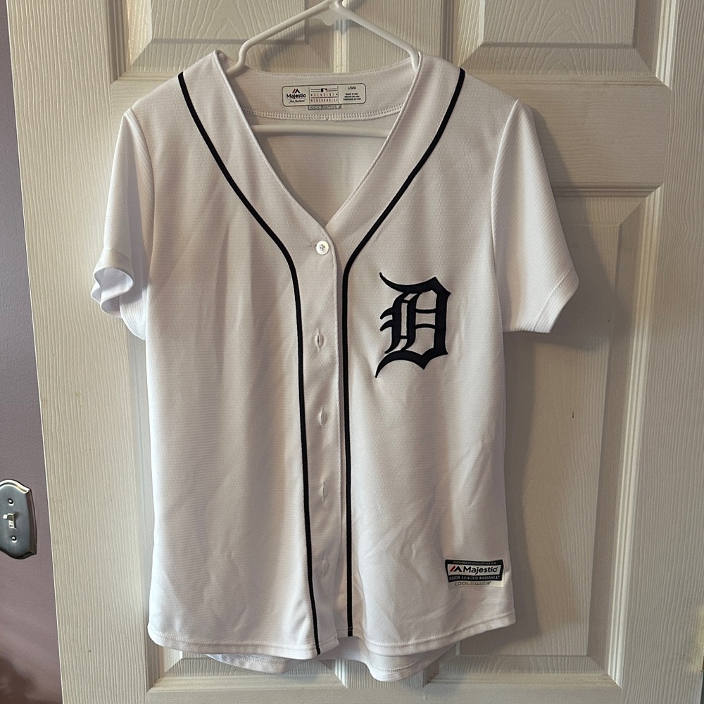 Majestic Women’s White and Navy Baseball Jersey